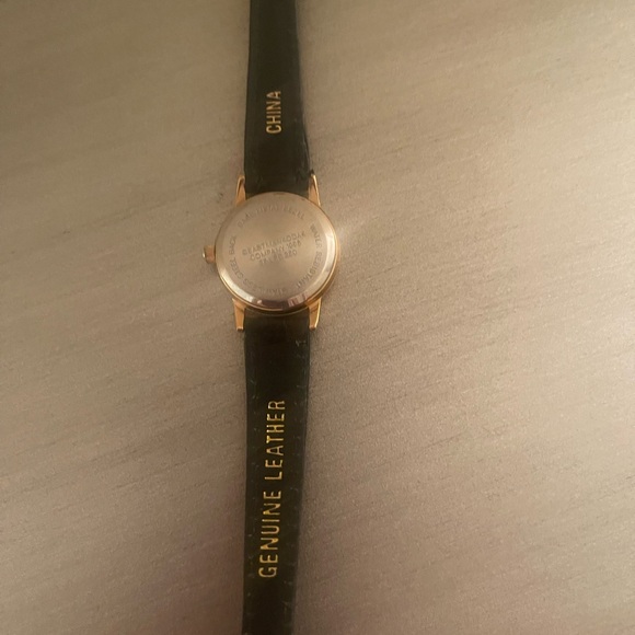 Kodak Olympics Ladies Watch Vintage Genuine Black Leather Yellow Gold Tone Case - Picture 3 of 5